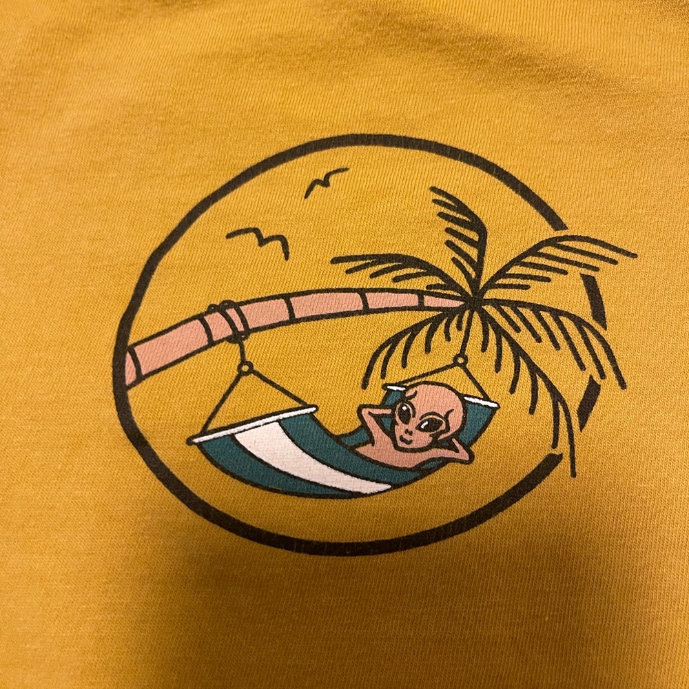 Relaxing Alien Dikotomy Tshirt